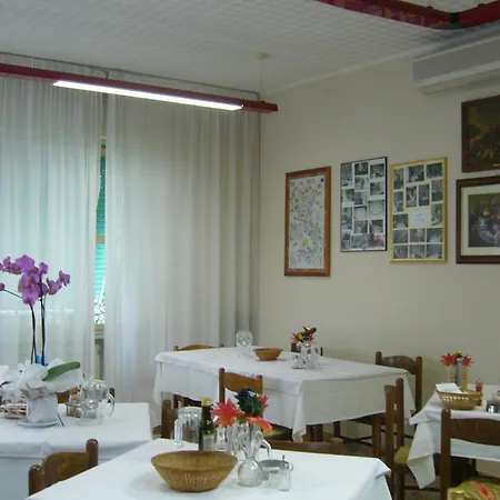 Hotel Canapini *