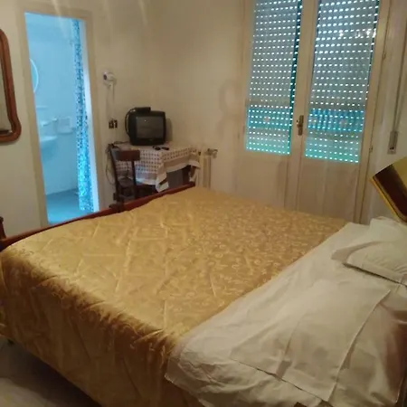 Canapini Hotel *